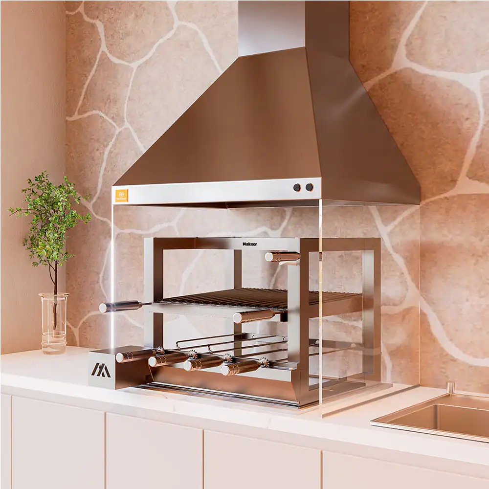 Churrasqueira SeveFort premium com coifa de inox em cozinha moderna