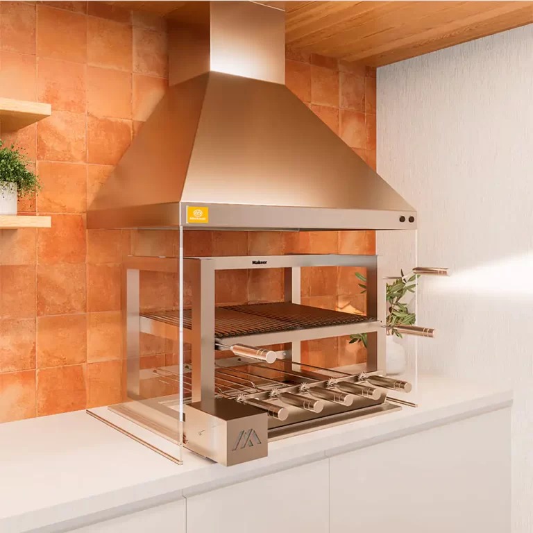 Churrasqueira SeveFort premium com coifa de cobre/bronze e parede de terracota